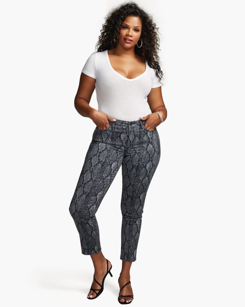 Front of a model wearing a size 14 Stephanie Slim Straight Ankle Jeans in Diamondback by NYDJ. | dia_product_style_image_id:166360